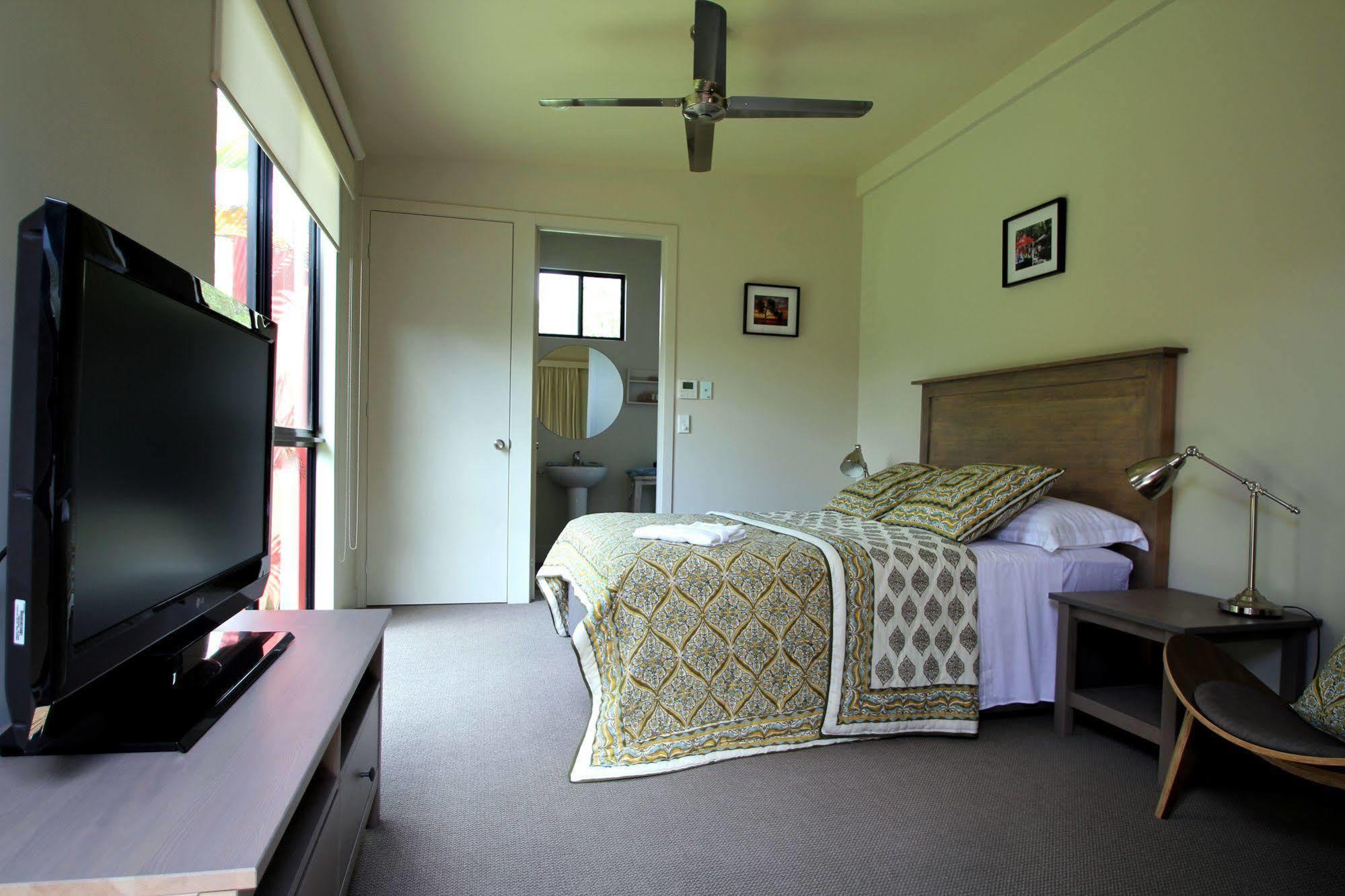Phoenix Eumundi Bed&Breakfast Exterior foto